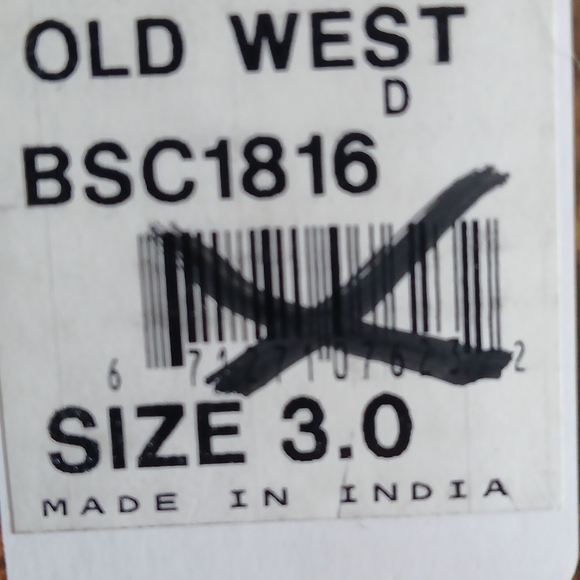 Old West Brown and Camouflage Cowboy Boots - Picture 10 of 11